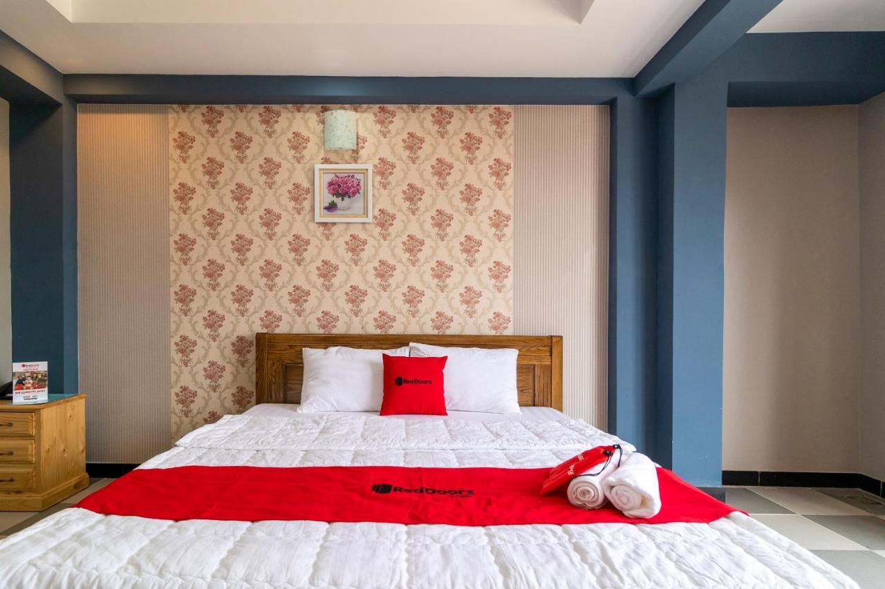 Reddoorz Plus Near Vincom Go Vap 3 Ho Chi Minh City Exterior photo